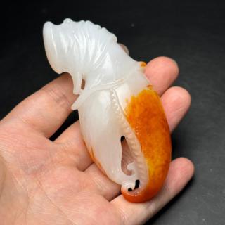 精美和田玉原石雕刻家财万贯