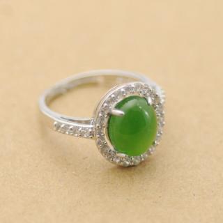 和田玉戒指的镶嵌技巧